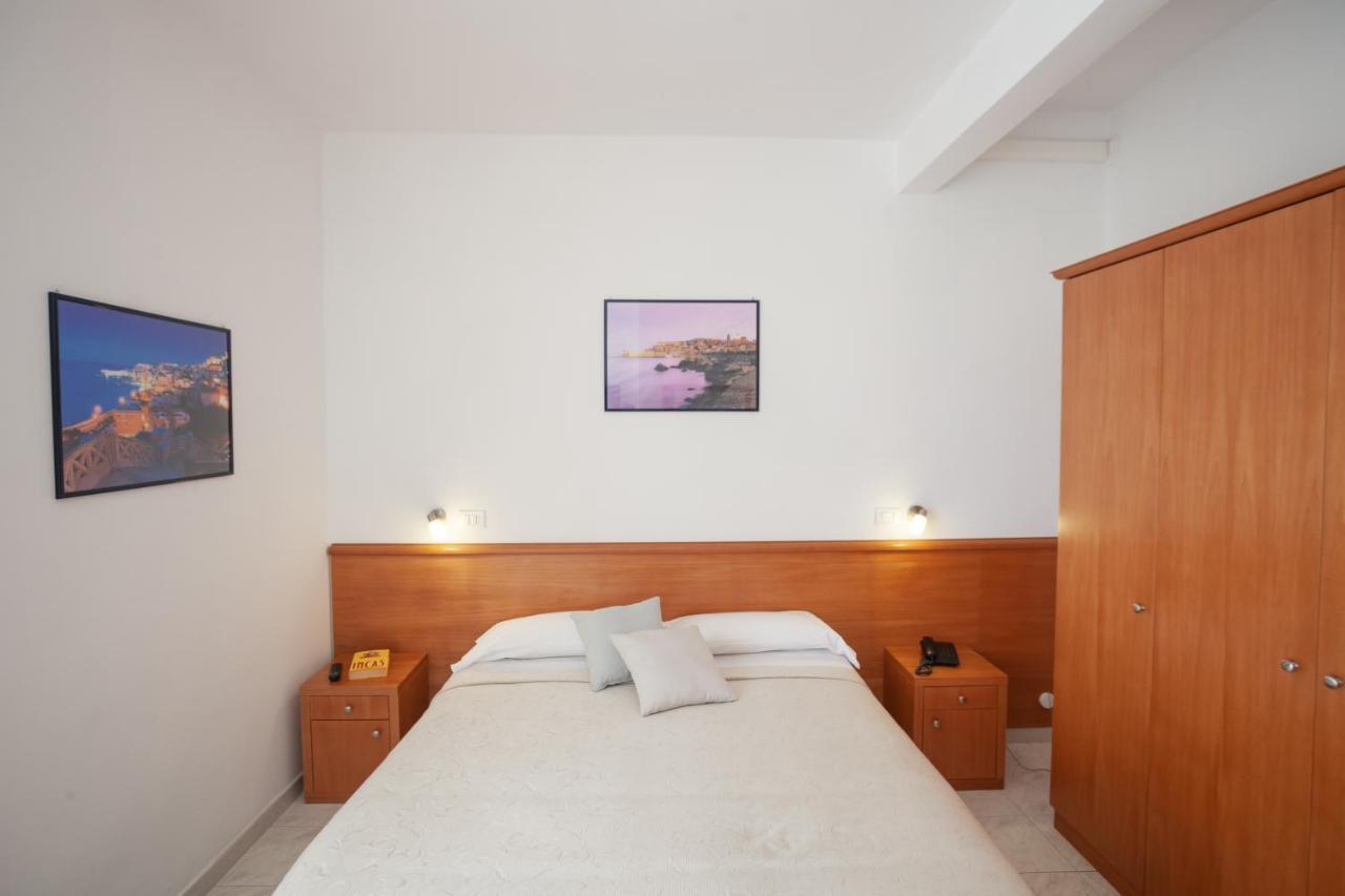 Hotel Viola ガエータ エクステリア 写真