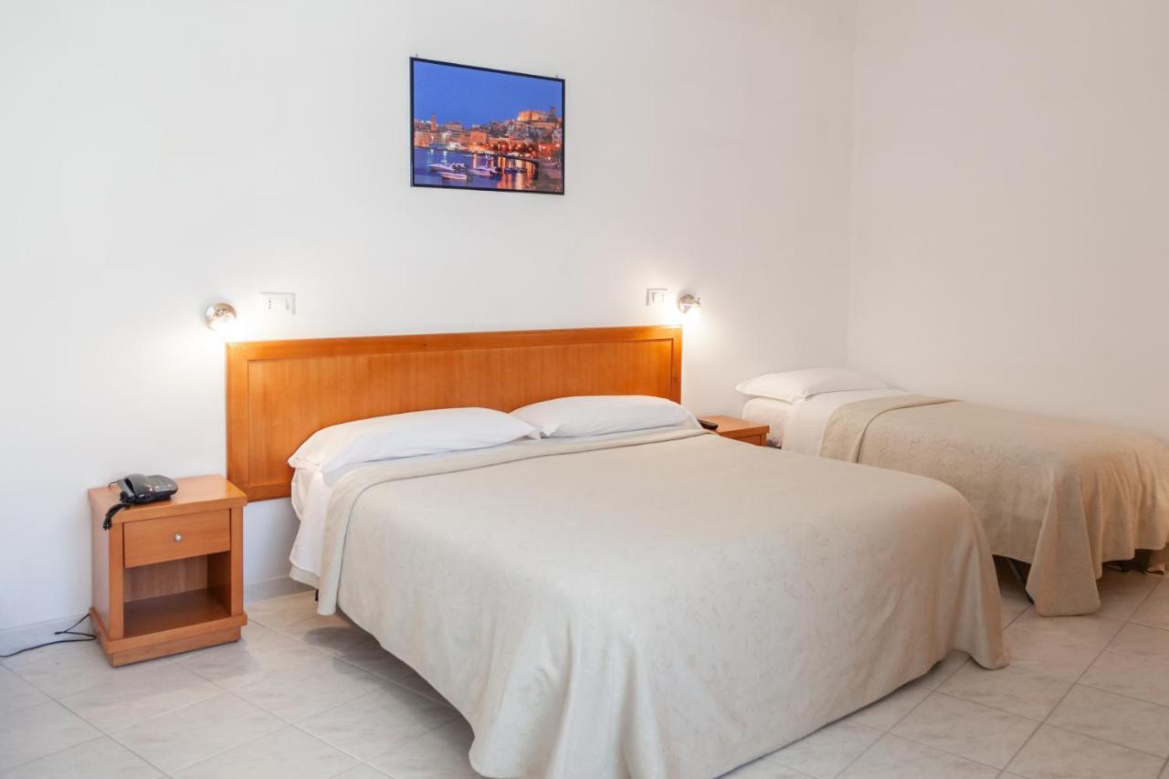 Hotel Viola ガエータ エクステリア 写真